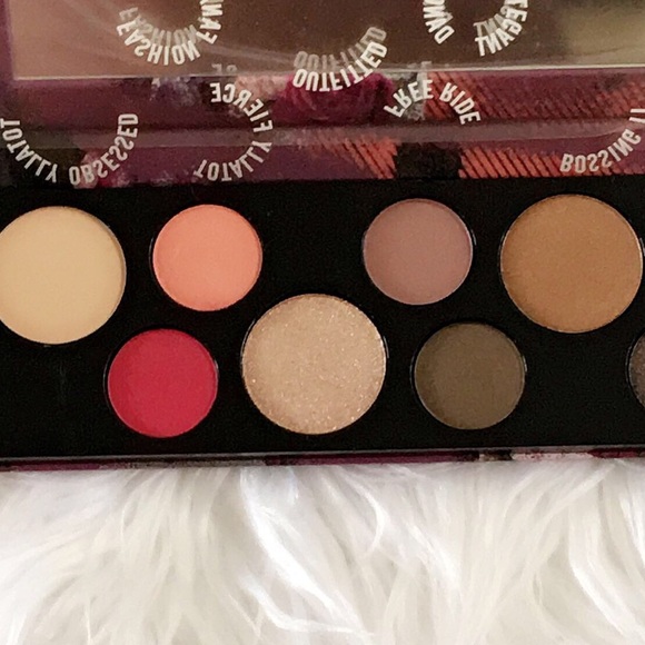 ⭐️⭐️Mac ❤️ Risk Taker⭐️⭐️ - Picture 3 of 5